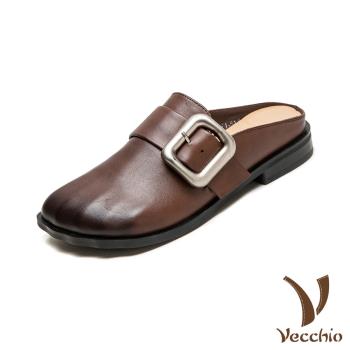 【VECCHIO】全真皮皮帶釦飾低跟包頭拖鞋/全真皮頭層牛皮復古寬楦皮帶釦飾低跟包頭拖鞋 女鞋 棕