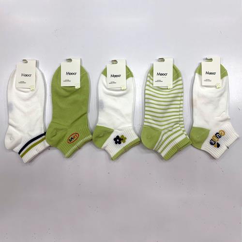 imaco 字母花朵日系棉質短襪