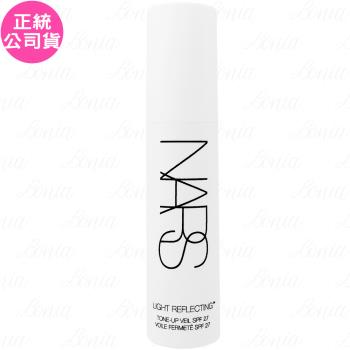 NARS 裸光亮顏妝前凝乳為美國專櫃品牌，專為臉部設計的飾底乳，適用於各種膚質。其輕盈質地能有效補濕、均勻膚色，並提升底妝延展性與透亮度，讓妝容更自然服貼。產品儲存期限為3年，建議詳閱包裝標示以確認有效期限。