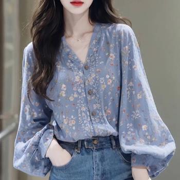【LANNI 藍尼】★法式絕美藍碎花寬袖上衣(上衣/女裝/T恤/休閒/百搭/約會)