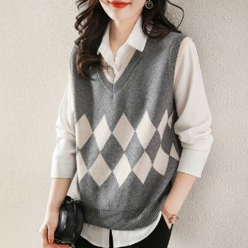 【LANNI 藍尼】★百搭菱格紋背心上衣(上衣/女裝/針織/背心/上班/休閒/百搭)
