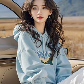 【LANNI 藍尼】★設計款淺藍色帽T(上衣/女裝/連帽/休閒/百搭/通勤)