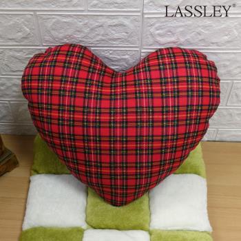 Lassley蕾絲妮 聖誕紅格紋愛心枕-大