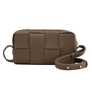 BOTTEGA VENETA 755031 Mini Cassette 大編織迷你斜揹包.灰褐色
