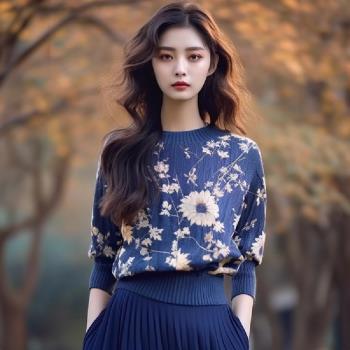 【LANNI 藍尼】★優雅針織印花藍色毛衣(上衣/女裝/毛衣/休閒/百搭)