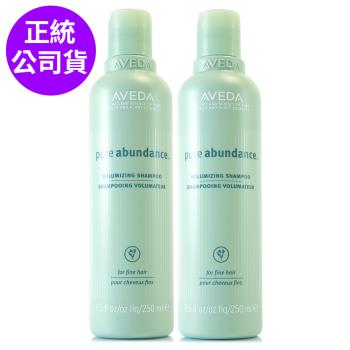 AVEDA 純豐洗髮精1000ml 是專櫃級護髮產品，採用凝露劑型，適合所有髮質使用。產品具有良好的清潔與護髮效果，提供頭髮健康亮麗的照顧。使用時請依照瓶身說明，並注意製造日期或有效期限。商品為公司貨，包裝一般，儲存期限為3年。使用後如有異常現象請暫停使用並請教醫生。依照消費者保護法，商品一經拆封恕不退貨。