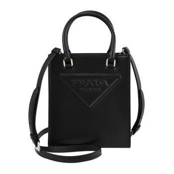 PRADA 1BA333 經典立體浮雕LOGO小牛皮兩用托特包.黑