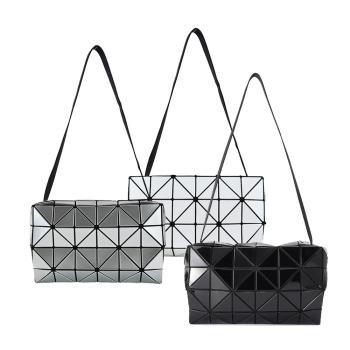 ISSEY MIYAKE 三宅一生 BAOBAO 4x6 CARTON 亮面立體側揹包-多色選