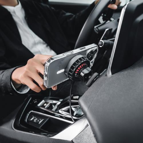 MagMount Qi2 智慧冷卻車用手機支架 (一般支架款/數位中控螢幕款)
