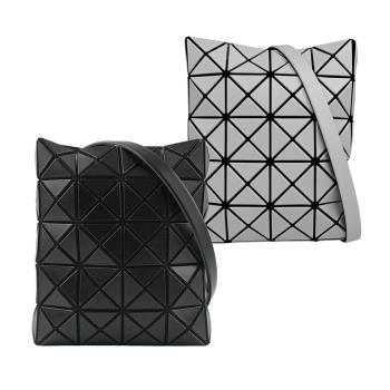 ISSEY MIYAKE三宅一生 BAO BAO Prism 5x4 霧面斜揹包(任選) AG506