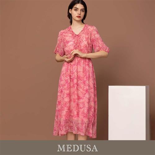 現貨【MEDUSA 曼度莎】桃紅小荷葉雪紡碎花長洋裝（M-XL）｜碎花洋裝 雪紡洋裝 約會穿搭