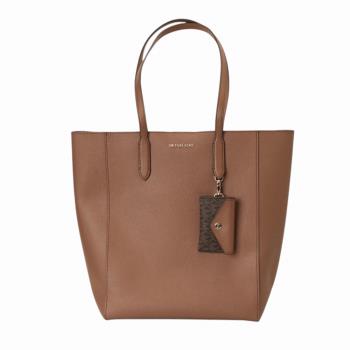MICHAEL KORS-MK金字滿版PVC皮革附卡夾包肩揹包(駱駝色)大款