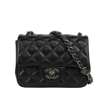二手商品9.5成新 CHANEL 金色CC Logo 菱格紋小羊皮迷你口蓋包/方胖包(黑色)