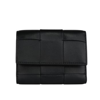 BOTTEGA VENETA Cassette 大格小羊皮編織三折短夾(黑色)
