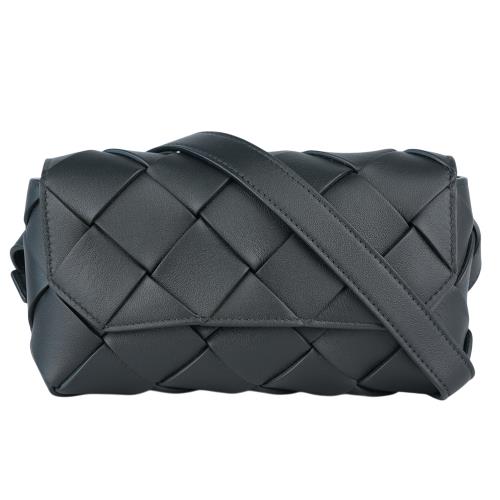 BOTTEGA VENETA Diago 平滑小牛皮編織翻蓋胸口包/腰包(黑色) 