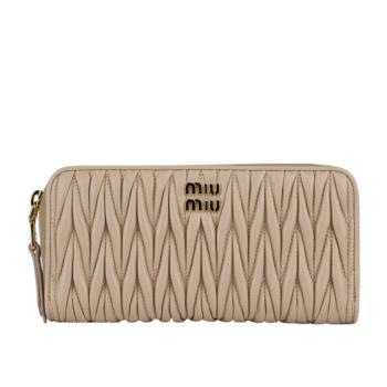 MIU MIU 金字納帕軟皮ㄇ形拉鍊長夾(粉色)