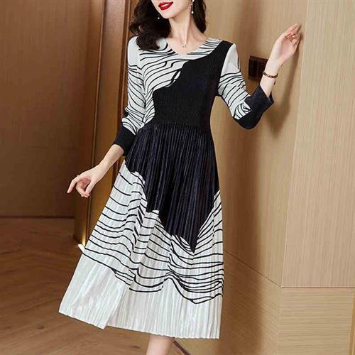 【KEITH-WILL歐風】韓國三宅完美樂活壓褶金絲絨高端長袖洋裝(中大尺碼/皺褶衣/設計師)