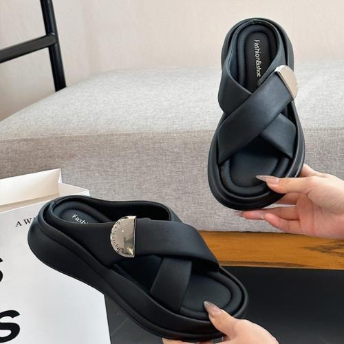 Taroko 流行真皮女款胖胖麵包厚底涼鞋拖鞋(2色2款可選)