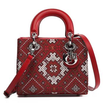 Sp house 民族刺繡深紅牛皮格紋輕奢磁扣手提單肩揹包(紅色)