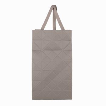 ISSEY MIYAKE 三宅一生 -BAOBAO 新款尼龍軌跡幾何方格後揹包(淺灰)