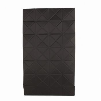ISSEY MIYAKE 三宅一生 -BAOBAO 新款尼龍軌跡幾何方格後揹包(霧黑色)