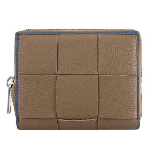 BOTTEGA VENETA 749461 大編織牛皮ㄇ字拉鍊零錢短夾.棕/藍邊