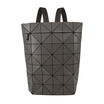 ISSEY MIYAKE 三宅一生 BAOBAOBLOCKY 後揹包-炭灰