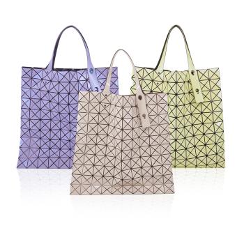 ISSEY MIYAKE 三宅一生 BAOBAOPRISM 10x10金屬漆面托特包(多色)