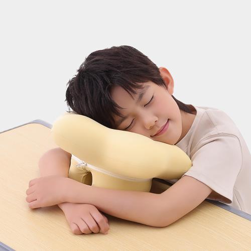 EVERY THINK｜可愛午睡抱抱枕 趴睡枕 呵護頸椎 午休必備 三色可選