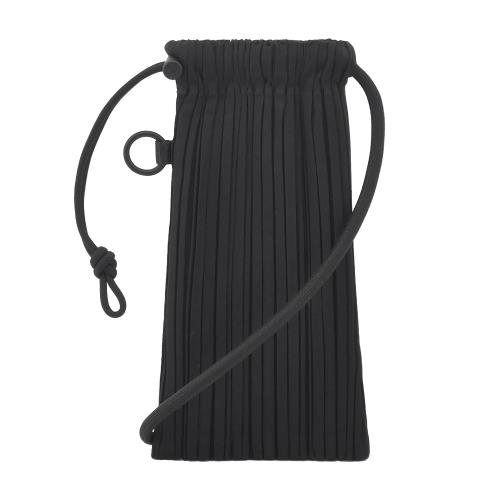 ISSEY MIYAKE 三宅一生 PP 褶皺迷你斜背包-黑