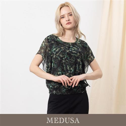 現貨【MEDUSA 曼度莎】森林綠斜蓋荷葉雪紡上衣（M-2L）｜女短袖上衣 雪紡上衣 優雅穿搭