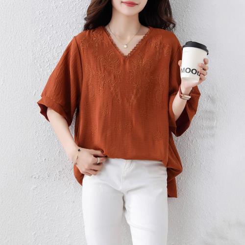 【ALLK 歐楷】新品 V領刺繡上衣 桔色(尺寸L-XXL/中大尺碼/涼爽/透氣)