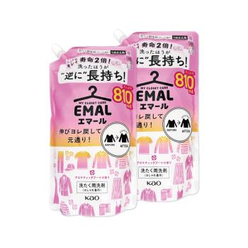 (2袋超值組)日本KAO花王-EMAL精緻衣物護色香氛防縮抗褶皺洗衣精補充包810ml/袋-柔和花香(粉)(衣物柔軟芳香除襪悶臭,滾筒/直立式皆適用)
