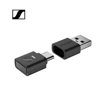 Sennheiser 森海塞爾 BTD 700 是一款高品質的音訊傳輸器與接收器，支援 Auracast 技術與 5.4 專屬模式，有效降低延遲，提供更清晰的音訊體驗。適合用於專業音訊傳輸與穿戴裝置應用。