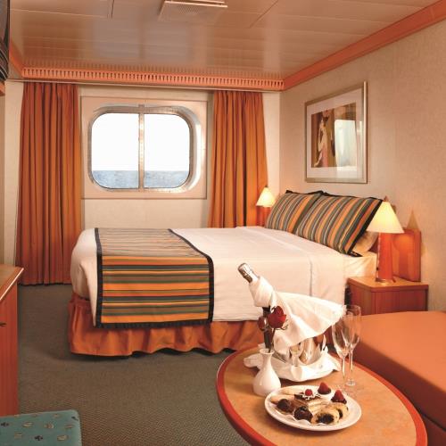 【歌詩達郵輪莎倫娜號】三人同行，二人免費.限定航次~沖繩、石垣島自主行四天(海景雙人房)單人券