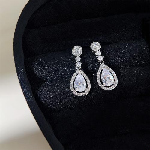 【Emi 艾迷】韓系華麗水滴鋯石925銀針耳環 耳夾 夾式耳環(無痛蚊香盤耳夾)