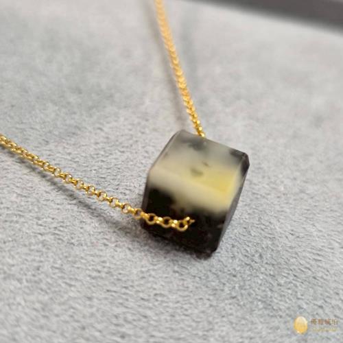 優雅琥珀 來自波蘭 植物珀含蜜蠟 骰子造型項鍊