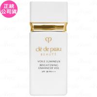 Clédepeau肌膚之鑰 柔光鑽白妝前霜 SPF38 PA+++，為專櫃級隔離防曬產品，適合各種膚質使用。具備輕盈質地，能均勻膚色、提亮肌膚，並提供強效防曬保護，有效預防紫外線傷害。30ml容量，適用於臉部與眼部，儲存期限為3年，請詳見產品包裝標示。