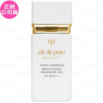 Clédepeau肌膚之鑰 柔光鑽白妝前霜 SPF38 PA+++，為專櫃級隔離防曬產品，適合各種膚質使用。具備輕盈質地，能均勻膚色、提亮肌膚，並提供強效防曬保護，有效預防紫外線傷害。30ml容量，適用於臉部與眼部，儲存期限為3年，請詳見產品包裝標示。