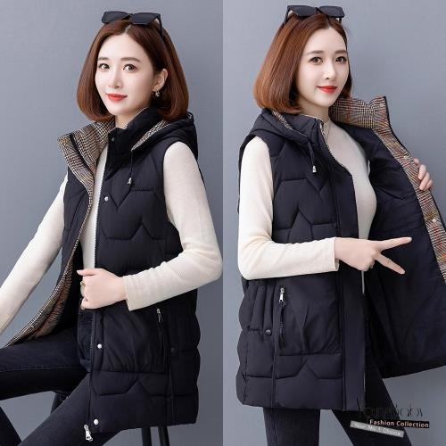 【YOUNGBABY中大碼】箭頭車線格紋滾邊可拆帽夾棉保暖中長版背心 中大尺碼女裝