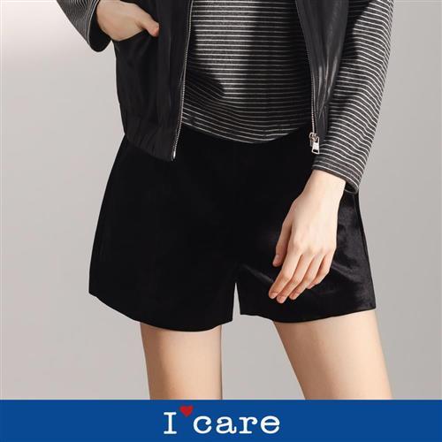 現貨【Icare 依卡】高雅光澤絨面小短褲（M-L）｜女短褲 休閒短褲 秋冬款式