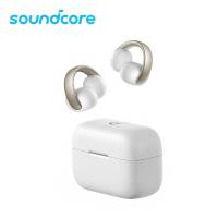 Soundcore 聲闊 AeroClip 藍芽耳機，採用入耳式配戴設計，具備強效降噪與防水功能，讓您在運動或日常使用中盡享純淨音質。輕巧僅 58g，黑色系、白色系、粉紅色系、藍色系多色可選，無麥克風、無線控，適用通用作業系統。包裝內含充電線與說明書，產地中國，享兩年保固與 NCC 認證 (CCAO25LP0040T2)、BSMI 許可 (R45351)。