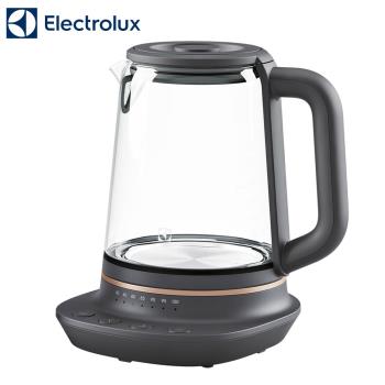 Electrolux 伊萊克斯 E7GK1-73BP 電熱水壺，容量1~2公升，採用耐熱高硼矽玻璃內膽，尺寸296 x 246 x 284 mm，重量僅2.03kg，適合110V/60Hz環境使用，消耗功率1000W以上，快速沸騰並具安全防乾燒功能。產地中國，提供1年保固，是居家煮水的最佳選擇，耐用且易清潔。